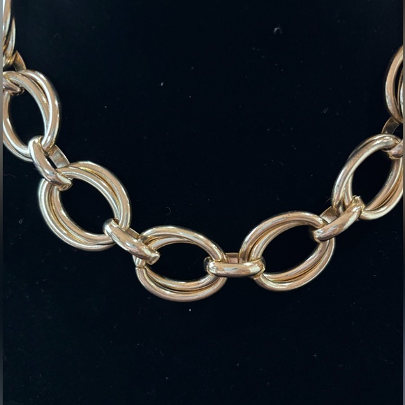 Double link chunky choker. Unmarked heavy. EUC. Beautiful shine. - Picture 5 of 6